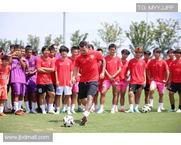 广东雷州足球明星崛起，带动地区足球发展与青训改革新机遇