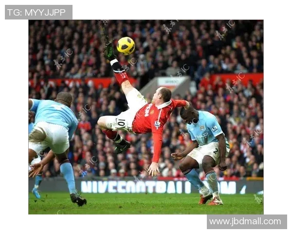 足球历史首位倒钩进球球星的传奇瞬间与技术突破解析